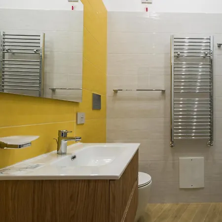 بيت ضيافة Finestra Sul Madre By Dimorra